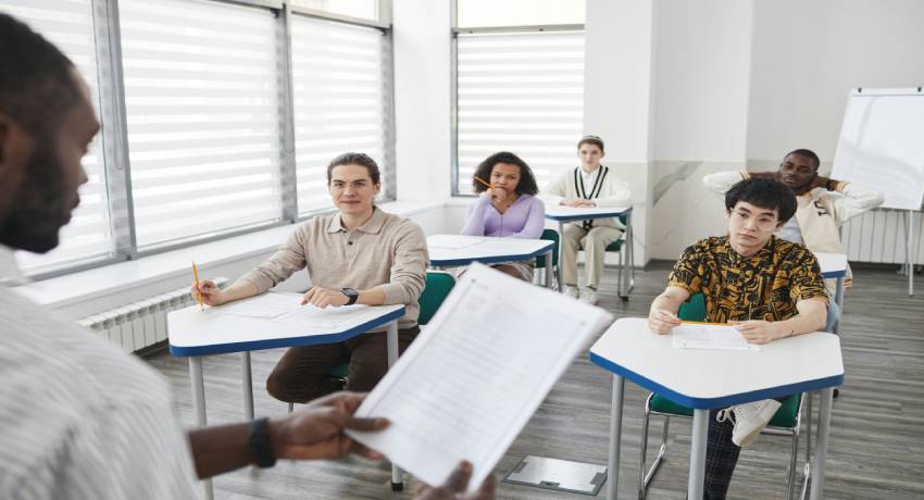 Attributions provinciales et territoriales 2025 pour les étudiants étrangers